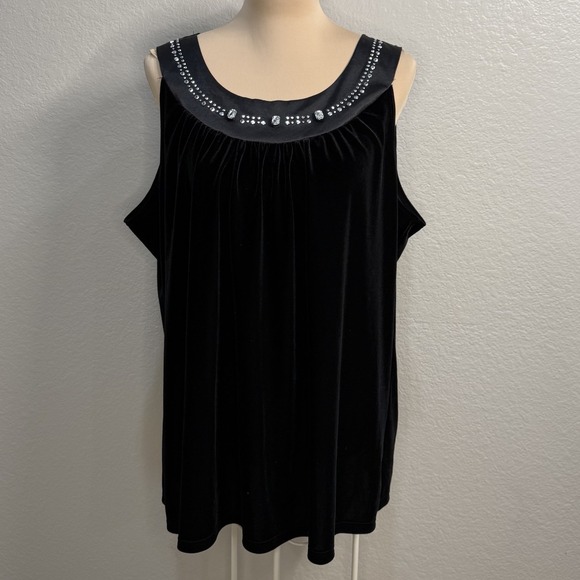 Suzie Couture Woman Tops - Black Velvet Sleeveless‎ Top Beaded Embellished Scoop Neck Tunic 3X Holiday Glam